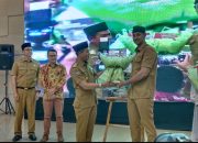 Bupati KDS Luncurkan Buku Aksara Swara, Wujud Komitmen Perkuat Budaya Sunda