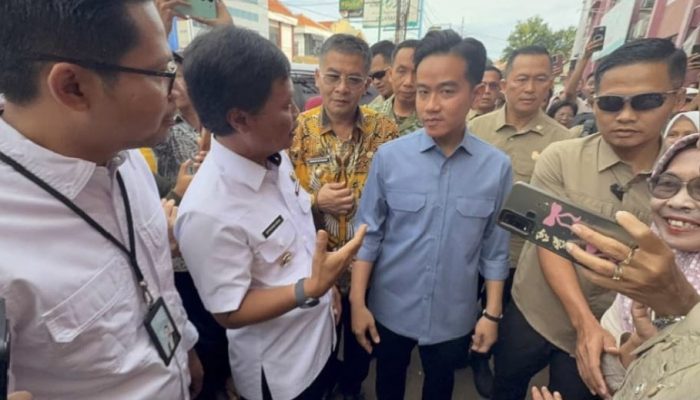 Gibran Rakabuming di Cirebon : Pastikan Harga Stabil dan Dorong Akses Pendidikan Merata
