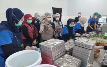 Polda Jabar Pastikan Program MBG di Arcamanik Berjalan Baik dan Tepat Sasaran