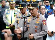 Sinergi Polri dan Ojol, Kapolri Pimpin Apel “Sauyunan Jaga Lembur” di Bandung
