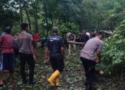 Respon Cepat Polisi Di Purwakarta Lakukan Penanganan Longsor Yang Menutupi Jalan