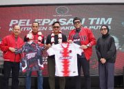 Jelang Soekarno Cup 2025, Ono Surono Lepas Kontingen Tiga Provinsi di Bandung