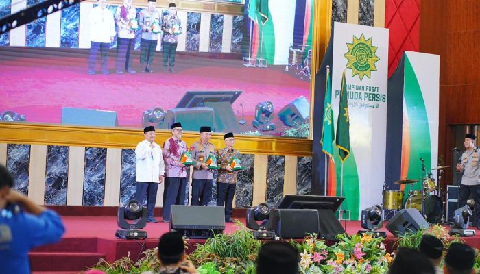 Kapolda Jabar Hadiri Pembukaan Muktamar XIV Pemuda Persis di Bandung