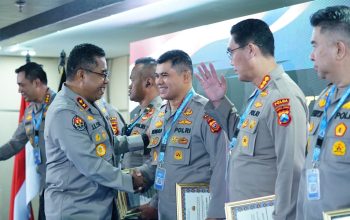 Kabid Humas Polda Jawa Barat Raih Tiga Penghargaan di Rakernis Humas Polri 2026