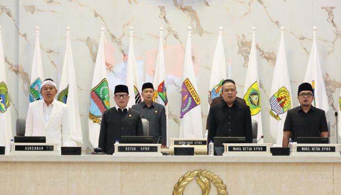 DPRD Jabar Sampaikan Rekomendasi LKPJ Gubernur Tahun Anggaran 2025