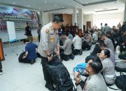 Polda Jabar Siapkan Perlengkapan Memadai, Utamakan Keselamatan Pendaki Dalam Aksi Bakti Lingkungan Di Gunung Gede Pangrango