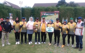 Mugi Sudjana dan Ketua PERGATSI Kota Bandung Tutup Turnamen Gateball BBC Cup ke-5, Tim GB 5-A Raih Juara