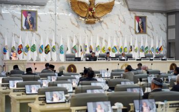 Pandangan Umum Fraksi DPRD Jabar Mengemuka dalam Pembahasan Dua Ranperda Prioritas