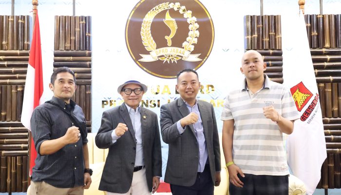 Buky Wibawa Dorong Penguatan Pembinaan Sepak Bola Usia Muda di Jawa Barat
