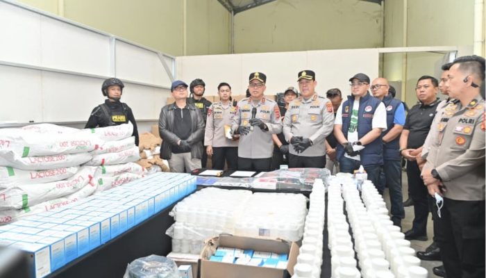 Pabrik Obat Ilegal di Bandung Terbongkar, Lima Orang Ditangkap, Ratusan Ribu Butir Disita
